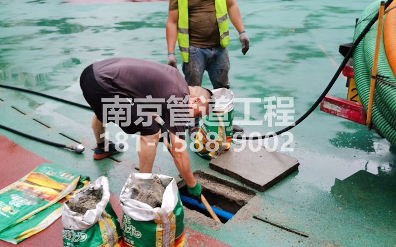 218汇林绿洲管道清淤