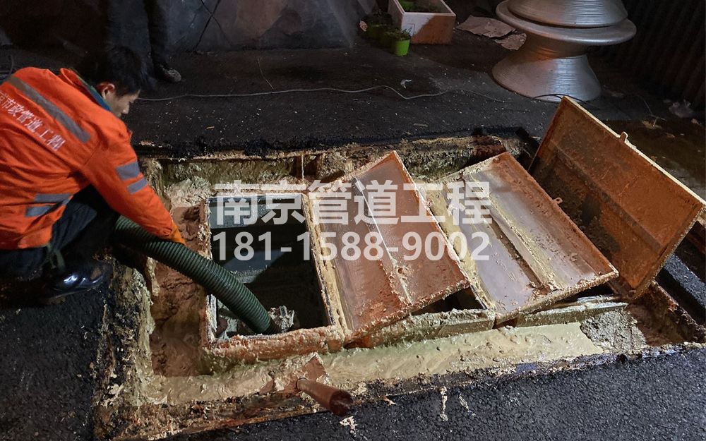 276汇林绿洲饭店隔油池清理