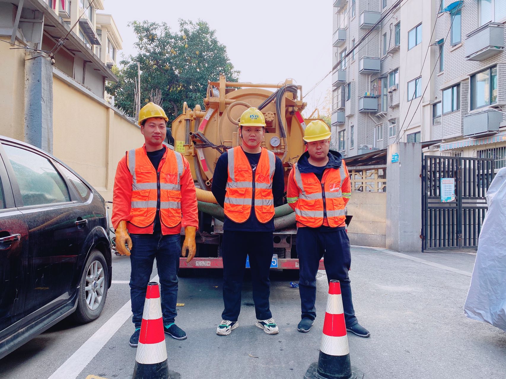 汇林绿洲南京某小区管道清淤检测施工